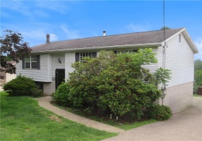 115 Bristol Ln, Irwin, 15642, 3 Bedroom Bedrooms, ,2.1 BathroomBathrooms,Residential,For Sale,Bristol Ln,1766870