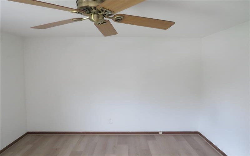 115 Bristol Ln, Irwin, 15642, 3 Bedroom Bedrooms, ,2.1 BathroomBathrooms,Residential,For Sale,Bristol Ln,1766870