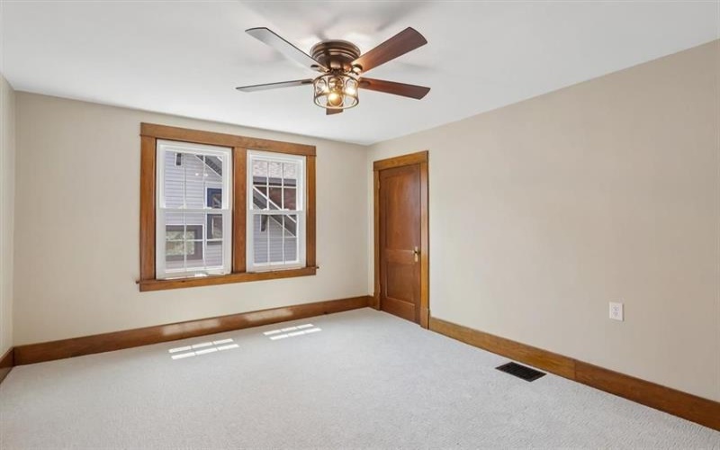 241 Charles AVENUE, New Kensington, 15068, 5 Bedrooms Bedrooms, 9 Rooms Rooms,2 BathroomsBathrooms,Residential,For Sale,Charles,1765321
