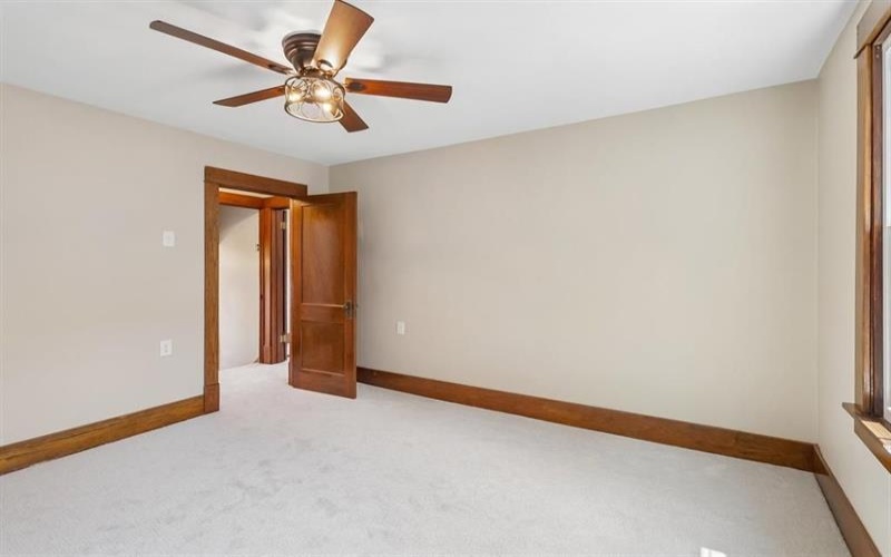 241 Charles AVENUE, New Kensington, 15068, 5 Bedrooms Bedrooms, 9 Rooms Rooms,2 BathroomsBathrooms,Residential,For Sale,Charles,1765321