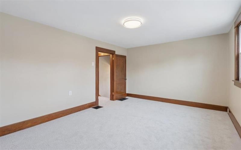 241 Charles AVENUE, New Kensington, 15068, 5 Bedrooms Bedrooms, 9 Rooms Rooms,2 BathroomsBathrooms,Residential,For Sale,Charles,1765321