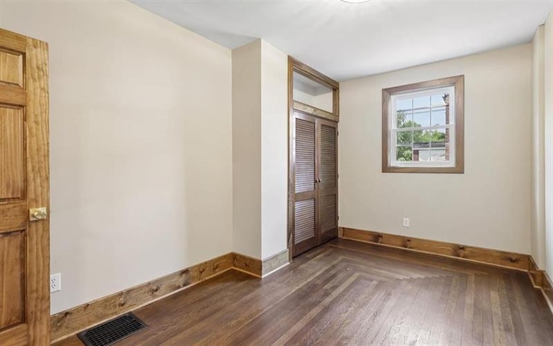 241 Charles AVENUE, New Kensington, 15068, 5 Bedrooms Bedrooms, 9 Rooms Rooms,2 BathroomsBathrooms,Residential,For Sale,Charles,1765321