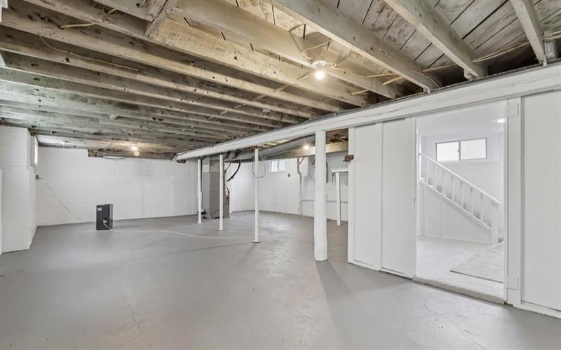 241 Charles AVENUE, New Kensington, 15068, 5 Bedrooms Bedrooms, 9 Rooms Rooms,2 BathroomsBathrooms,Residential,For Sale,Charles,1765321