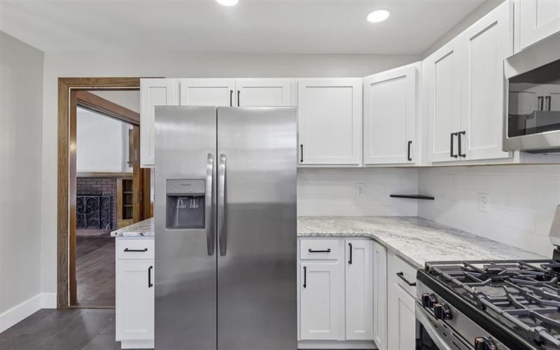 241 Charles AVENUE, New Kensington, 15068, 5 Bedrooms Bedrooms, 9 Rooms Rooms,2 BathroomsBathrooms,Residential,For Sale,Charles,1765321