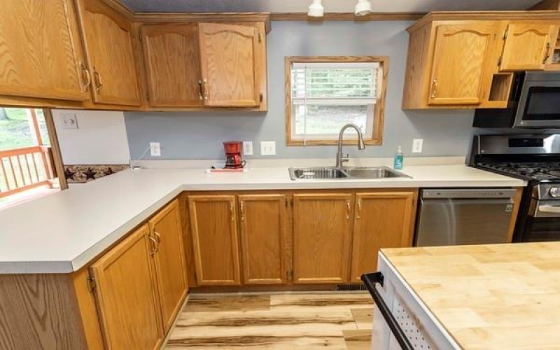 313 South Dr, Somerset, 15501, 3 Bedrooms Bedrooms, ,2 BathroomsBathrooms,Residential,For Sale,South Dr,1765327