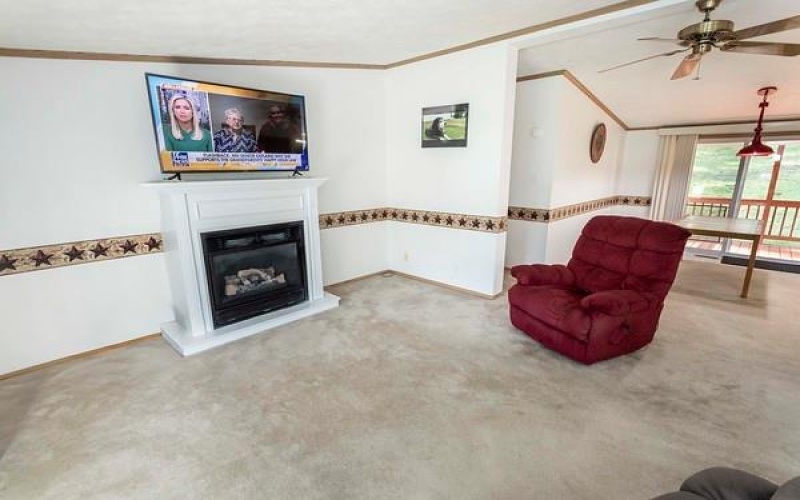 313 South Dr, Somerset, 15501, 3 Bedrooms Bedrooms, ,2 BathroomsBathrooms,Residential,For Sale,South Dr,1765327