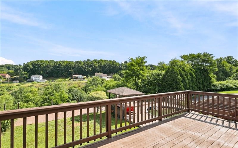 1174 Zucco Ln, Johnstown, 15905, 3 Bedrooms Bedrooms, 10 Rooms Rooms,2.1 BathroomsBathrooms,Residential,For Sale,Zucco Ln,1766892