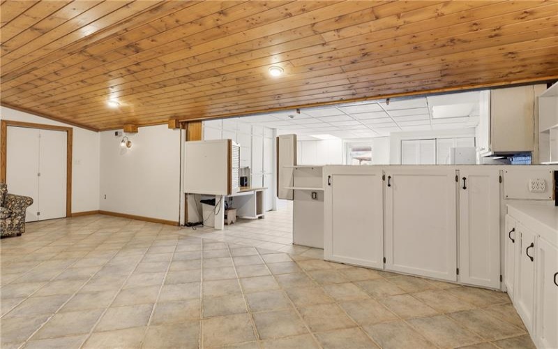 1174 Zucco Ln, Johnstown, 15905, 3 Bedrooms Bedrooms, 10 Rooms Rooms,2.1 BathroomsBathrooms,Residential,For Sale,Zucco Ln,1766892