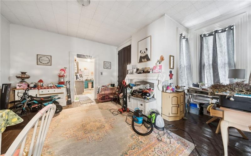 323 Pittsburgh, Greensburg, 15601, ,Multi-unit,For Sale,Pittsburgh,1765332