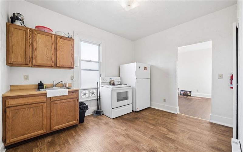 323 Pittsburgh, Greensburg, 15601, ,Multi-unit,For Sale,Pittsburgh,1765332