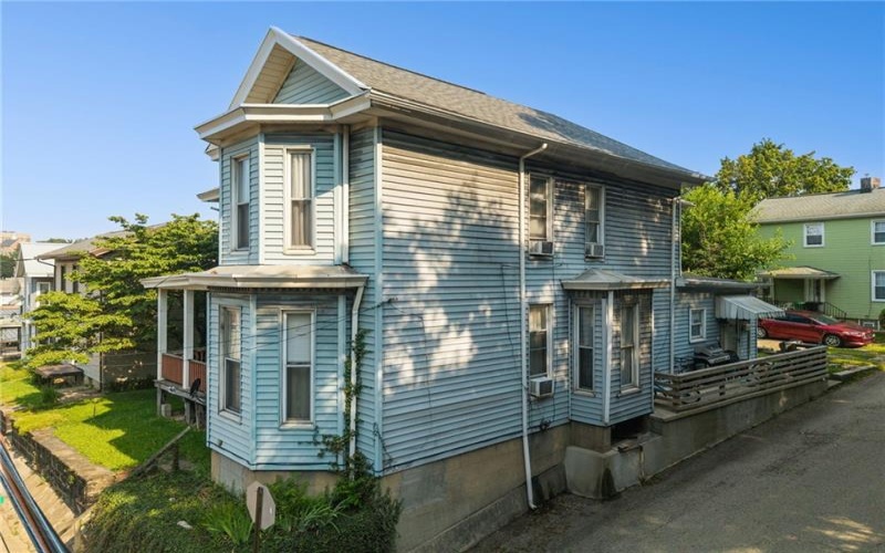 323 Pittsburgh, Greensburg, 15601, ,Multi-unit,For Sale,Pittsburgh,1765332