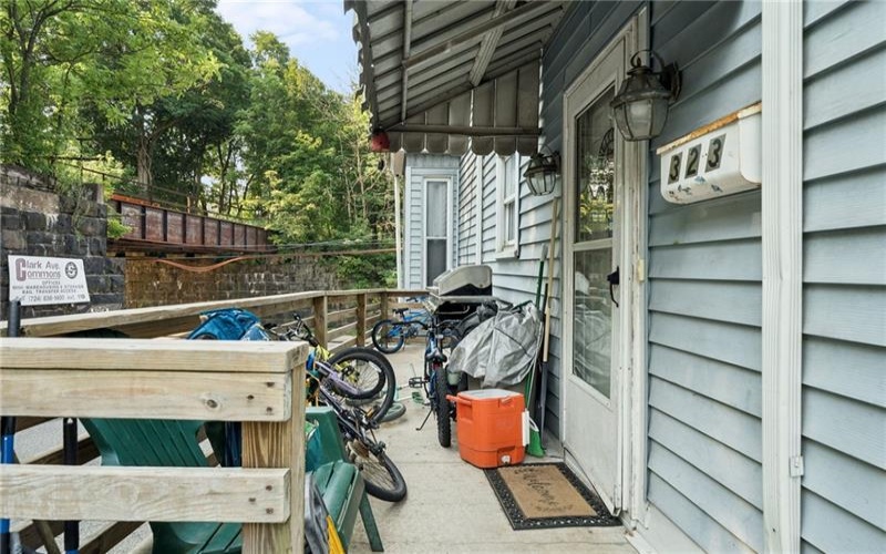 323 Pittsburgh, Greensburg, 15601, ,Multi-unit,For Sale,Pittsburgh,1765332