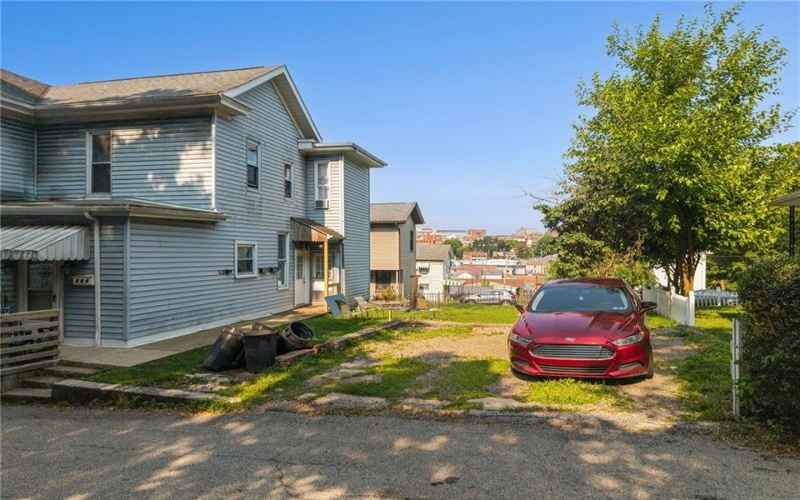 323 Pittsburgh, Greensburg, 15601, ,Multi-unit,For Sale,Pittsburgh,1765332