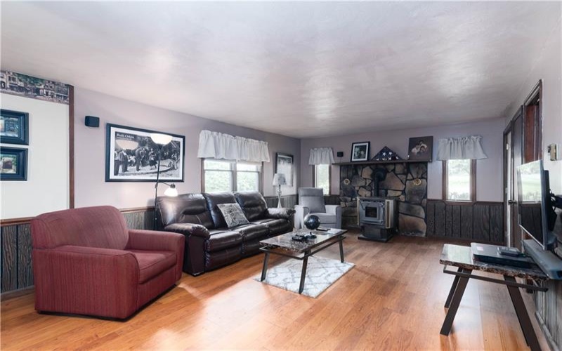 59 Kopper Kettle Rd, Washington, 15301, 4 Bedrooms Bedrooms, ,2 BathroomsBathrooms,Residential,For Sale,Kopper Kettle Rd,1768241
