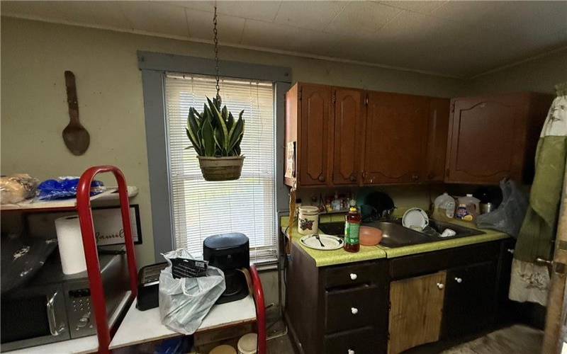435 6th St, Donora, 15033, 2 Bedrooms Bedrooms, ,1 BathroomBathrooms,Residential,For Sale,6th St,1768244