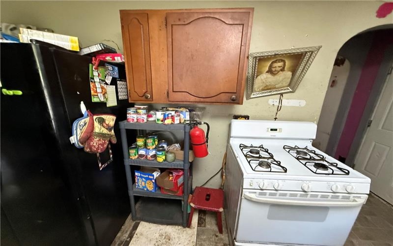 435 6th St, Donora, 15033, 2 Bedrooms Bedrooms, ,1 BathroomBathrooms,Residential,For Sale,6th St,1768244