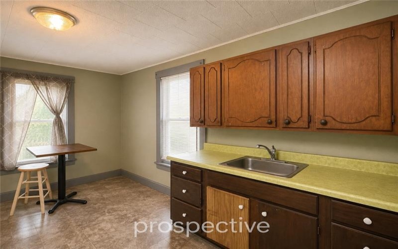 435 6th St, Donora, 15033, 2 Bedrooms Bedrooms, ,1 BathroomBathrooms,Residential,For Sale,6th St,1768244