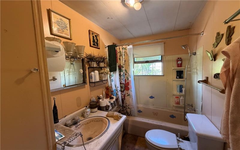 435 6th St, Donora, 15033, 2 Bedrooms Bedrooms, ,1 BathroomBathrooms,Residential,For Sale,6th St,1768244