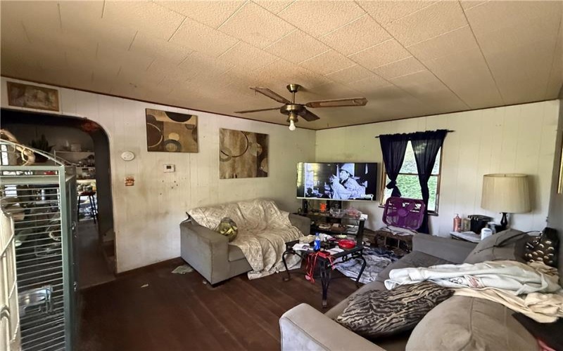 435 6th St, Donora, 15033, 2 Bedrooms Bedrooms, ,1 BathroomBathrooms,Residential,For Sale,6th St,1768244