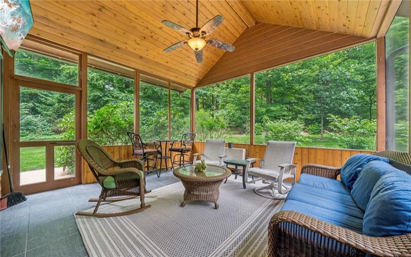 302 Pheasant Run Lane, Champion, 15622, 4 Bedrooms Bedrooms, 12 Rooms Rooms,3.2 BathroomsBathrooms,Residential,For Sale,Pheasant Run Lane,1765381