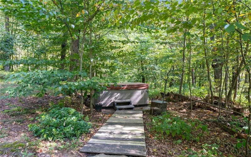 302 Pheasant Run Lane, Champion, 15622, 4 Bedrooms Bedrooms, 12 Rooms Rooms,3.2 BathroomsBathrooms,Residential,For Sale,Pheasant Run Lane,1765381