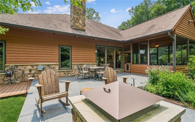 302 Pheasant Run Lane, Champion, 15622, 4 Bedrooms Bedrooms, 12 Rooms Rooms,3.2 BathroomsBathrooms,Residential,For Sale,Pheasant Run Lane,1765381