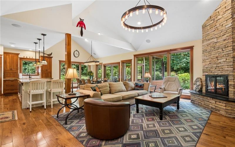 302 Pheasant Run Lane, Champion, 15622, 4 Bedrooms Bedrooms, 12 Rooms Rooms,3.2 BathroomsBathrooms,Residential,For Sale,Pheasant Run Lane,1765381