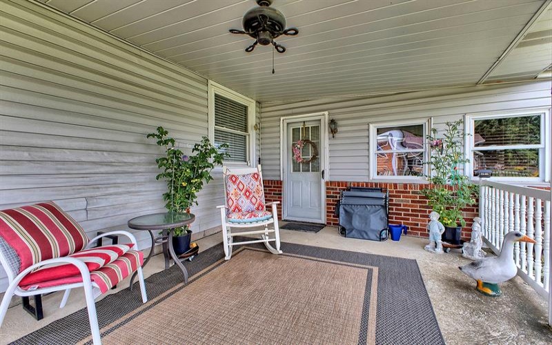 12 Shawnee Drive, Greensburg, 15601, 3 Bedrooms Bedrooms, 7 Rooms Rooms,2 BathroomsBathrooms,Residential,For Sale,Shawnee Drive,1765393