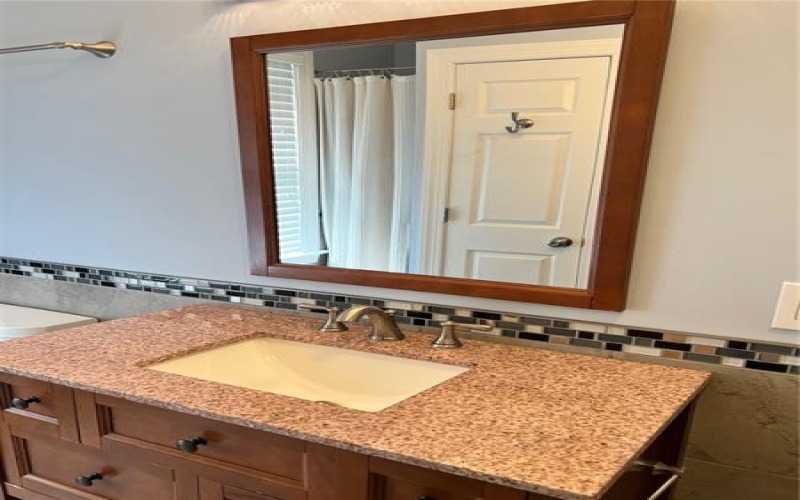 660 E Maiden Street, Washington, 15301, ,Multi-unit,For Sale,E Maiden Street,1766935