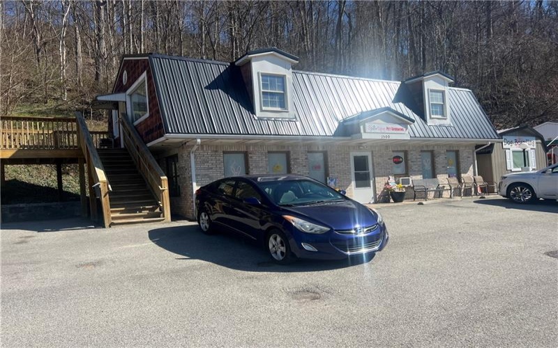 1500 Ferndale Avenue, Johnstown, 15905, 2 Bedrooms Bedrooms, ,1.2 BathroomsBathrooms,Residential,For Sale,Ferndale Avenue,1768291