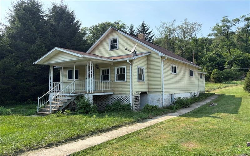 220 Bethel Street, Hollsopole, 15935, 2 Bedrooms Bedrooms, ,1 BathroomBathrooms,Residential,For Sale,Bethel Street,1765394