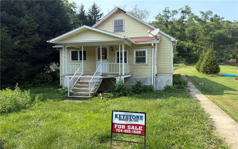 220 Bethel Street, Hollsopole, 15935, 2 Bedrooms Bedrooms, ,1 BathroomBathrooms,Residential,For Sale,Bethel Street,1765394