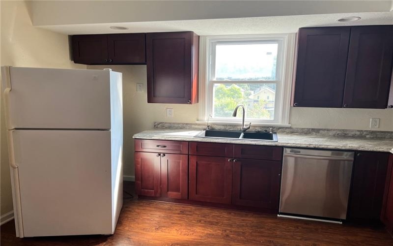 660 E Maiden Street, Washington, 15301, 4 Bedrooms Bedrooms, ,2.1 BathroomsBathrooms,Residential,For Sale,E Maiden Street,1766937