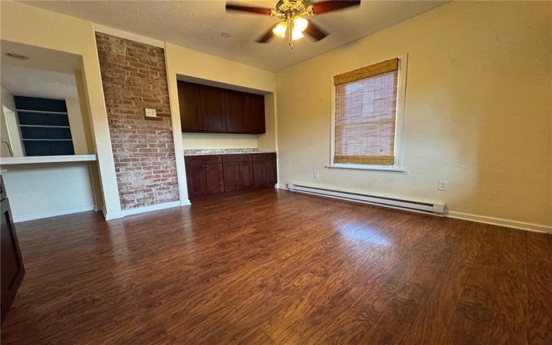 660 E Maiden Street, Washington, 15301, 4 Bedrooms Bedrooms, ,2.1 BathroomsBathrooms,Residential,For Sale,E Maiden Street,1766937