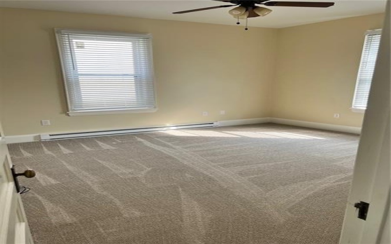 660 E Maiden Street, Washington, 15301, 4 Bedrooms Bedrooms, ,2.1 BathroomsBathrooms,Residential,For Sale,E Maiden Street,1766937