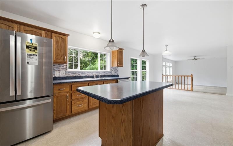 255 Mount Zion Rd, Prosperity, 15329, 3 Bedrooms Bedrooms, 9 Rooms Rooms,2 BathroomsBathrooms,Residential,For Sale,Mount Zion Rd,1766940