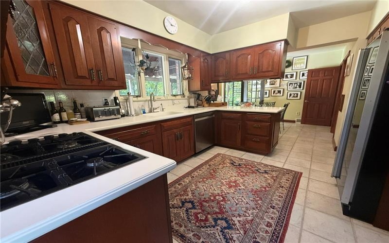 1080 Woodberry Rd, New Kensington, 15068, 5 Bedrooms Bedrooms, 11 Rooms Rooms,3.3 BathroomsBathrooms,Residential,For Sale,Woodberry Rd,1768304
