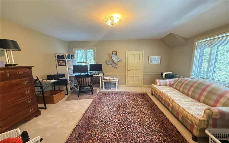 1080 Woodberry Rd, New Kensington, 15068, 5 Bedrooms Bedrooms, 11 Rooms Rooms,3.3 BathroomsBathrooms,Residential,For Sale,Woodberry Rd,1768304