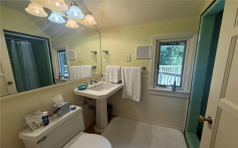 1080 Woodberry Rd, New Kensington, 15068, 5 Bedrooms Bedrooms, 11 Rooms Rooms,3.3 BathroomsBathrooms,Residential,For Sale,Woodberry Rd,1768304