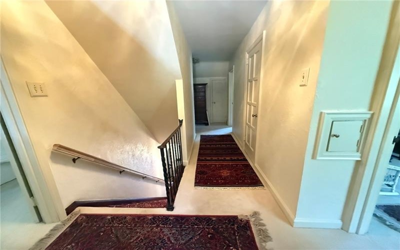 1080 Woodberry Rd, New Kensington, 15068, 5 Bedrooms Bedrooms, 11 Rooms Rooms,3.3 BathroomsBathrooms,Residential,For Sale,Woodberry Rd,1768304