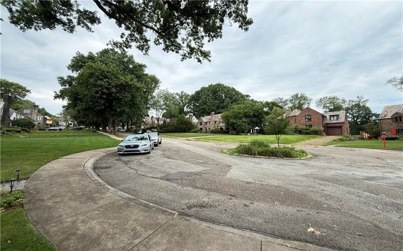 1080 Woodberry Rd, New Kensington, 15068, 5 Bedrooms Bedrooms, 11 Rooms Rooms,3.3 BathroomsBathrooms,Residential,For Sale,Woodberry Rd,1768304