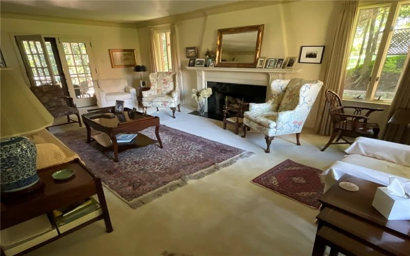 1080 Woodberry Rd, New Kensington, 15068, 5 Bedrooms Bedrooms, 11 Rooms Rooms,3.3 BathroomsBathrooms,Residential,For Sale,Woodberry Rd,1768304