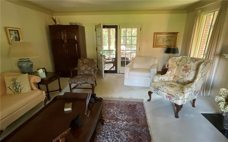 1080 Woodberry Rd, New Kensington, 15068, 5 Bedrooms Bedrooms, 11 Rooms Rooms,3.3 BathroomsBathrooms,Residential,For Sale,Woodberry Rd,1768304