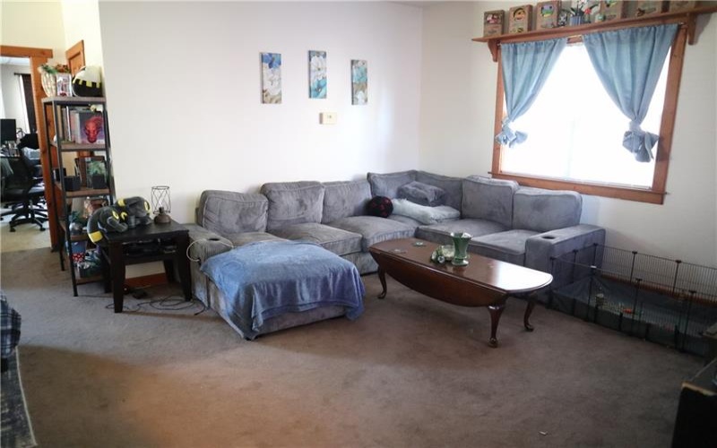 627 Wood St, California, 15419, 4 Bedrooms Bedrooms, 8 Rooms Rooms,2 BathroomsBathrooms,Residential,For Sale,Wood St,1768307