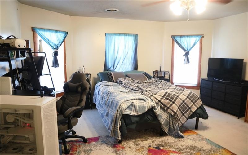627 Wood St, California, 15419, 4 Bedrooms Bedrooms, 8 Rooms Rooms,2 BathroomsBathrooms,Residential,For Sale,Wood St,1768307
