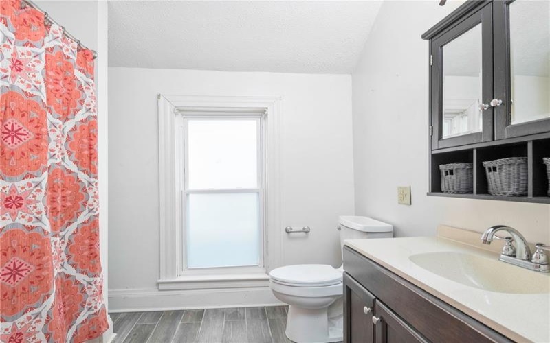 53 Harrison St, Washington, 15301, 4 Bedrooms Bedrooms, 9 Rooms Rooms,1.1 BathroomsBathrooms,Residential,For Sale,Harrison St,1765401