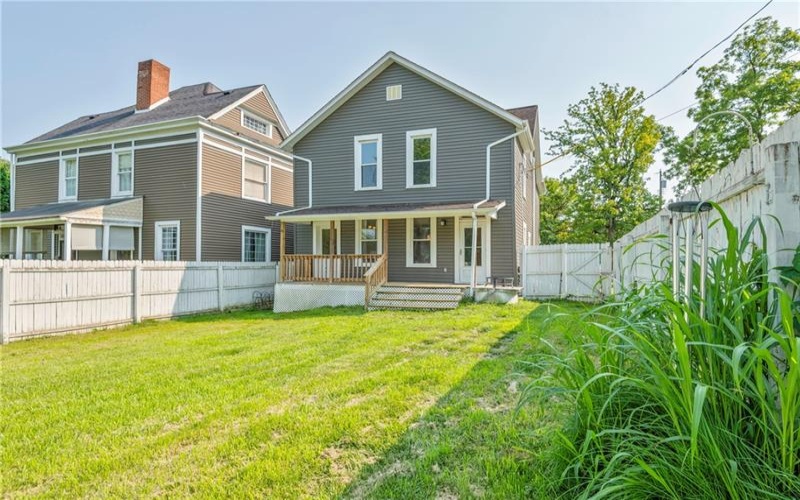 53 Harrison St, Washington, 15301, 4 Bedrooms Bedrooms, 9 Rooms Rooms,1.1 BathroomsBathrooms,Residential,For Sale,Harrison St,1765401