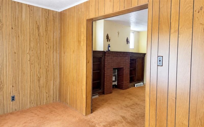 124 Holmes Street, Vandergrift, 15690, 3 Bedroom Bedrooms, ,1 BathroomBathrooms,Residential,For Sale,Holmes Street,1766977