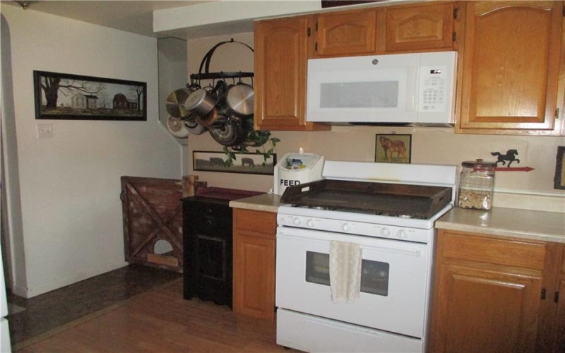 180 Forest Dr, North Huntingdon, 15642, 3 Bedrooms Bedrooms, 9 Rooms Rooms,1.1 BathroomsBathrooms,Residential,For Sale,Forest Dr,1765408