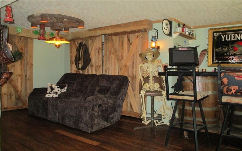 180 Forest Dr, North Huntingdon, 15642, 3 Bedrooms Bedrooms, 9 Rooms Rooms,1.1 BathroomsBathrooms,Residential,For Sale,Forest Dr,1765408